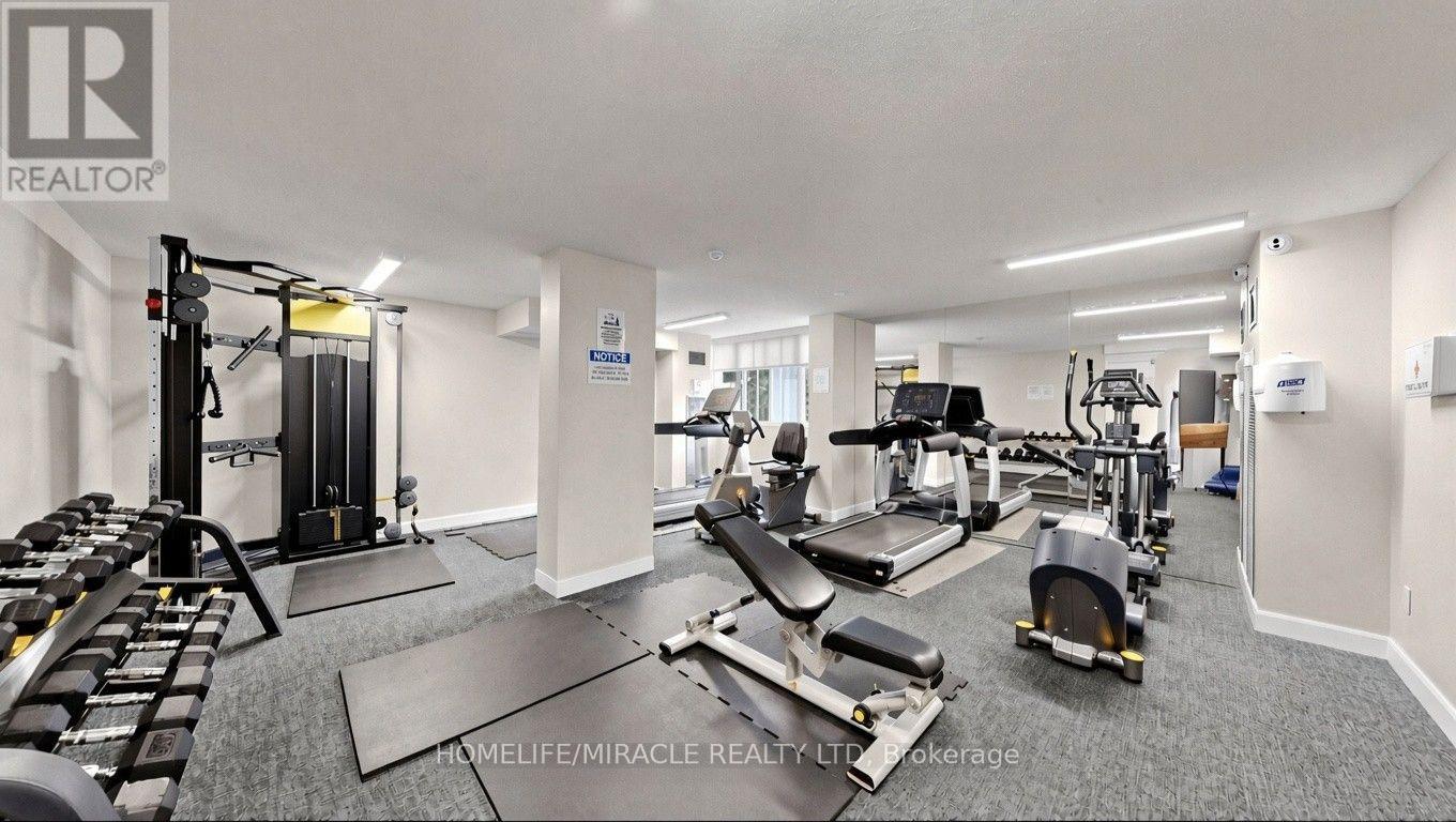 313 - 3590 Kaneff Crescent, Mississauga, Ontario L5A 3X3 - Photo 2 - W13687678
