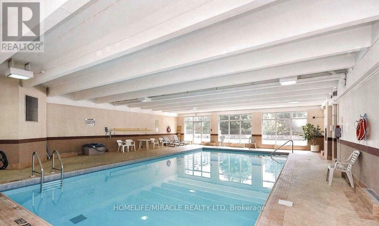 313 - 3590 Kaneff Crescent, Mississauga, Ontario L5A 3X3 - Photo 3 - W13687678