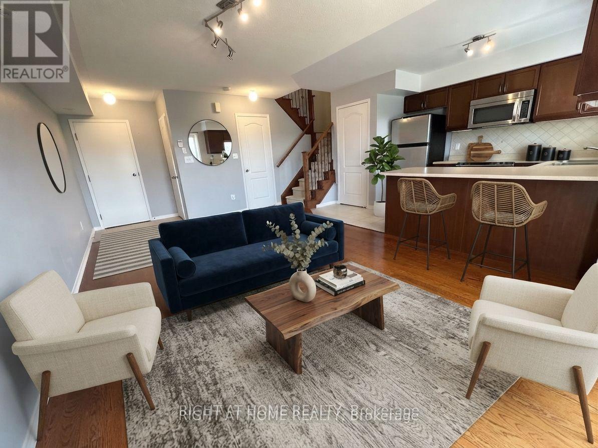 10 - 35 Hays Boulevard, Oakville, Ontario  L6H 0J1 - Photo 4 - W13702670