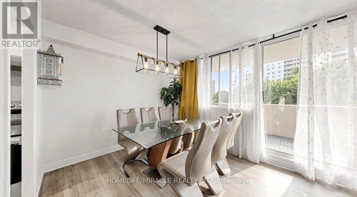 313 - 3590 Kaneff Crescent, Mississauga, Ontario L5A 3X3 - Photo 4 - W13687678