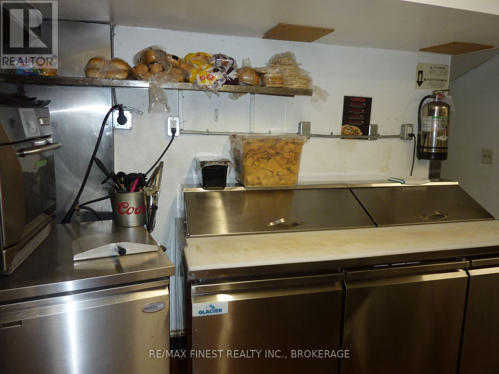 167 Ontario Street, Kingston, Ontario  K7L 5L3 - Photo 12 - X13699838