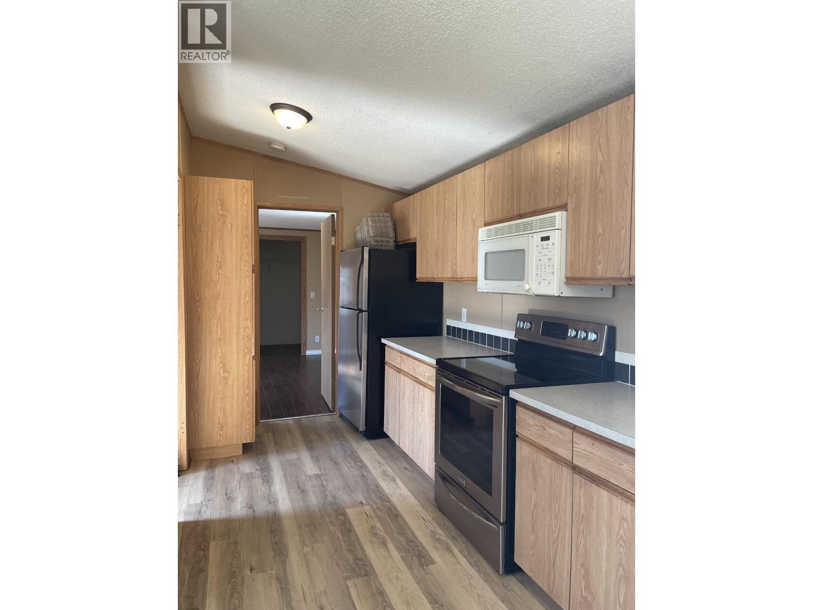 5509 42 Street, Fort Nelson, British Columbia  V0C 1R0 - Photo 11 - R3151765