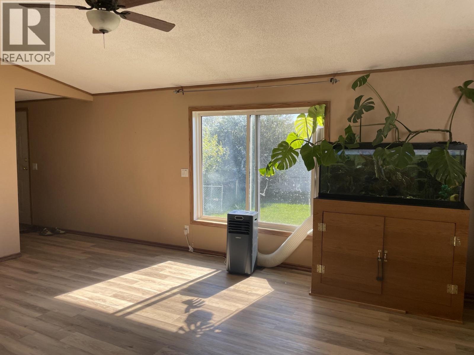 5509 42 Street, Fort Nelson, British Columbia  V0C 1R0 - Photo 13 - R3151765