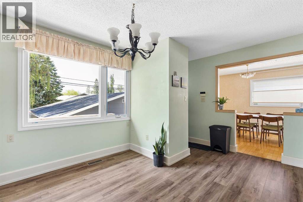 1824 Lake Bonavista Drive SE, Calgary, Alberta  T2J 3A9 - Photo 12 - A2331806