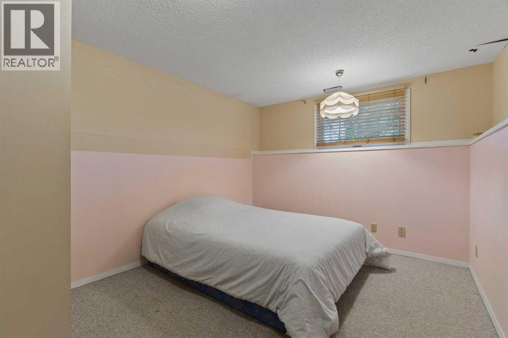 1824 Lake Bonavista Drive SE, Calgary, Alberta  T2J 3A9 - Photo 27 - A2331806