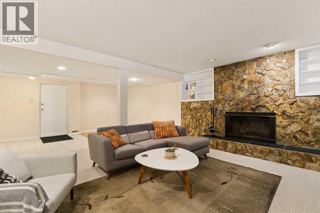 1824 Lake Bonavista Drive SE, Calgary, Alberta  T2J 3A9 - Photo 24 - A2331806