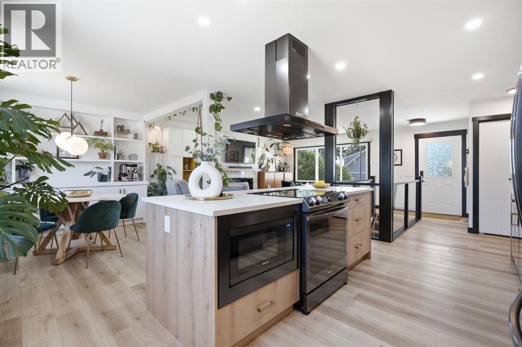 180 Huntford Road NE, Calgary, Alberta  T2K 3Y9 - Photo 12 - A2332801