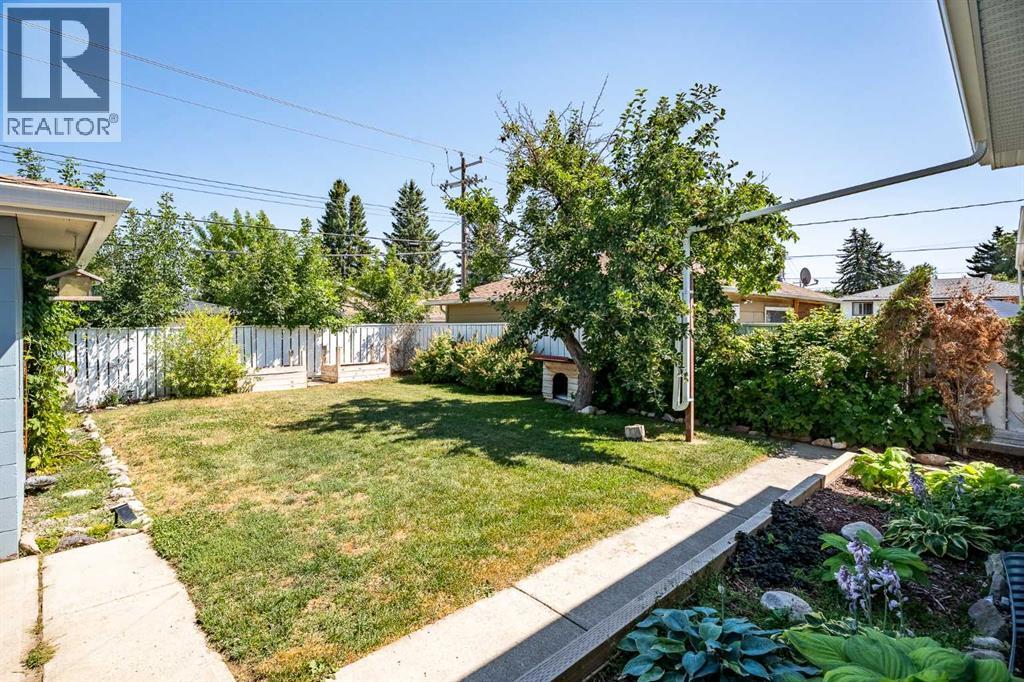 180 Huntford Road NE, Calgary, Alberta  T2K 3Y9 - Photo 39 - A2332801