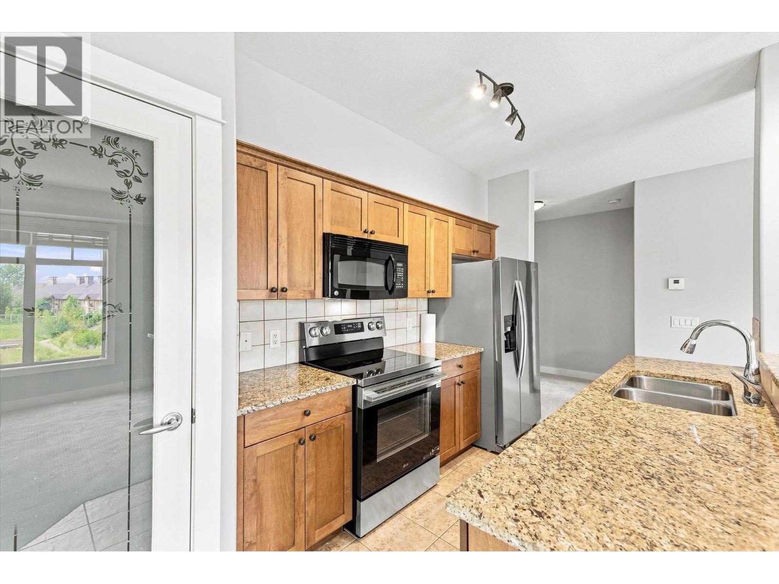 2551 Shoreline Drive Unit# 318, Lake Country, British Columbia  V4V 2P2 - Photo 12 - 10398359