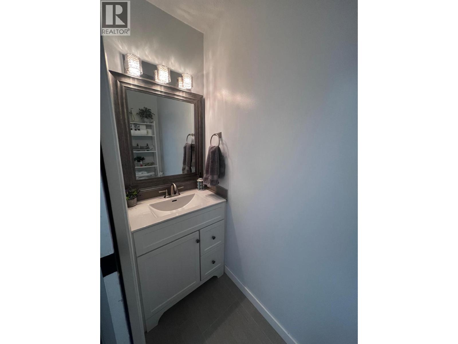 2020 Robson Place Unit# 14, Kamloops, British Columbia  V2C 2N2 - Photo 7 - 10398469