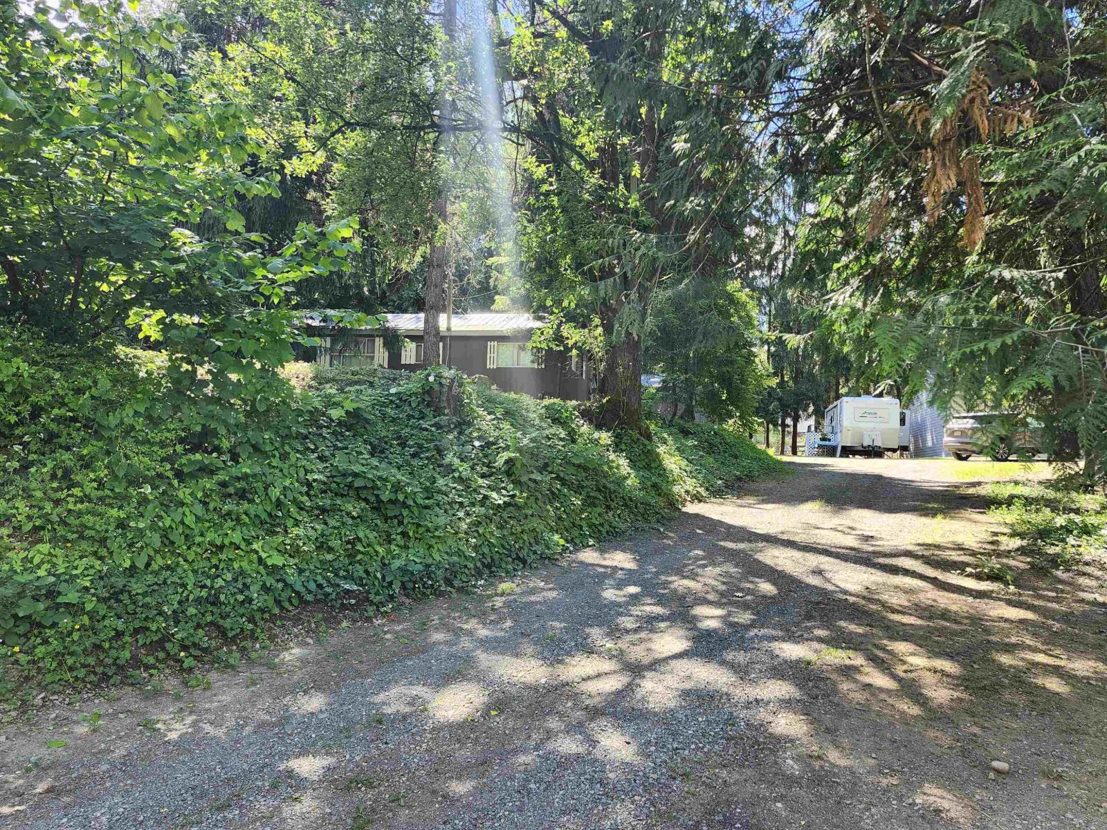 10821 N Popkum Road, Popkum, Rosedale, British Columbia  V0X 1X1 - Photo 9 - R3141973
