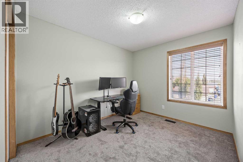 4446 Elgin Avenue SE, Calgary, Alberta  T2Z 4W1 - Photo 26 - A2339151