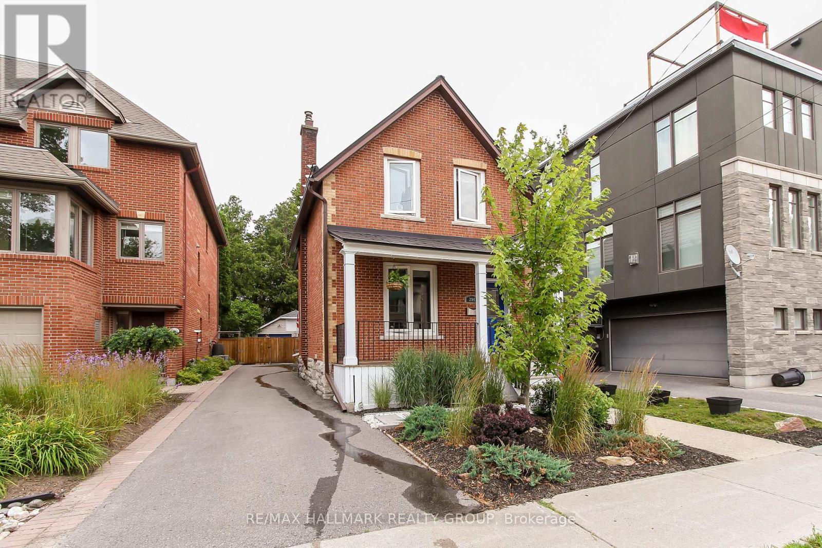 294 Crichton Street, Ottawa, Ontario  K1M 1W4 - Photo 2 - X13702726