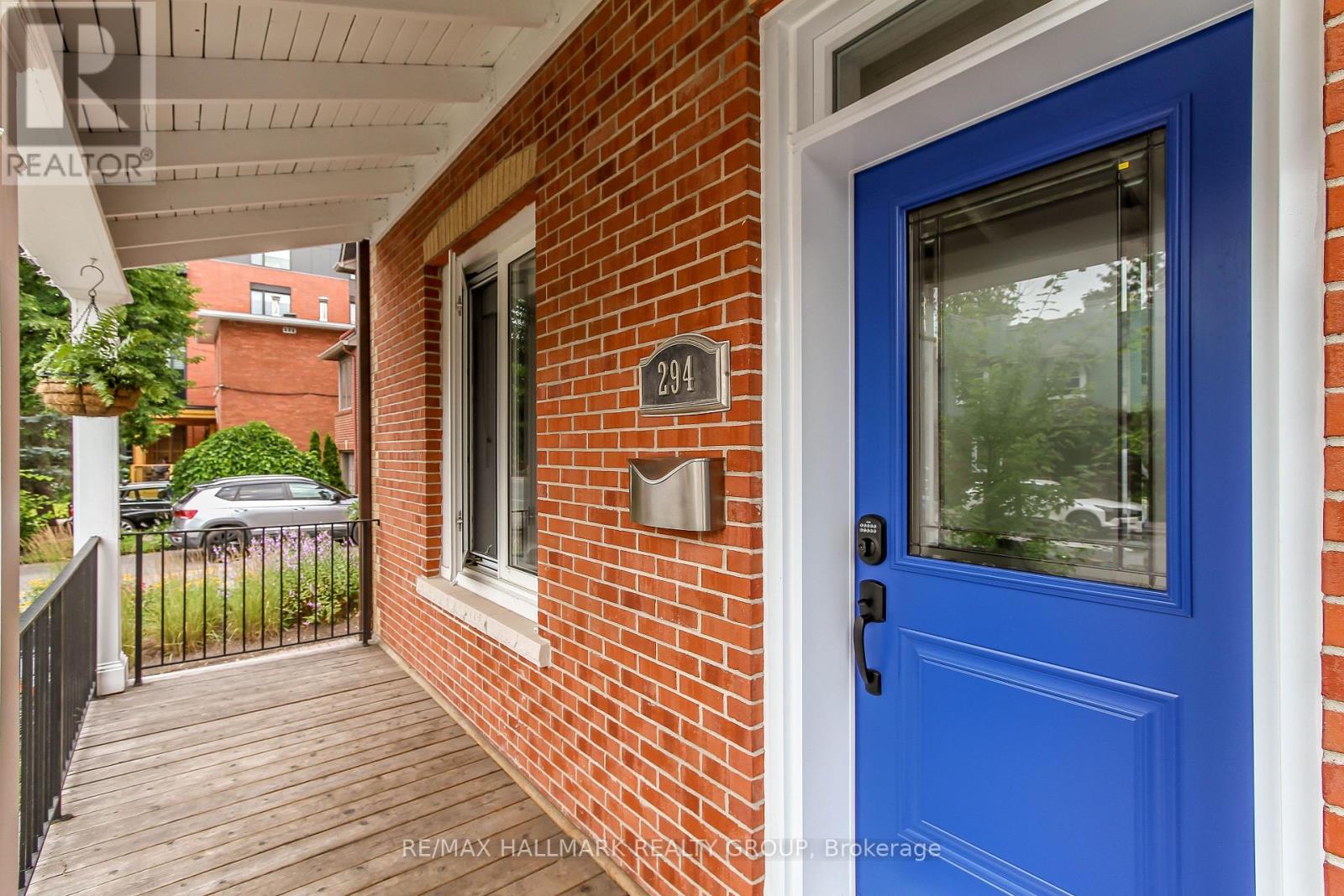 294 Crichton Street, Ottawa, Ontario  K1M 1W4 - Photo 4 - X13702726