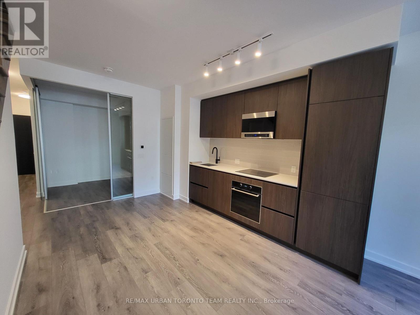 Th123 - 117 Broadway Avenue, Toronto (Mount Pleasant West), Ontario  M4P 1V3 - Photo 4 - C13702742