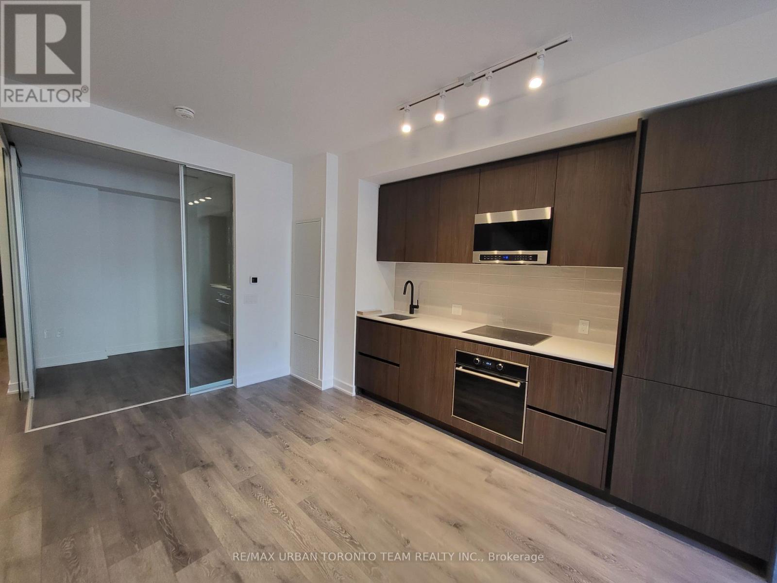 Th123 - 117 Broadway Avenue, Toronto (Mount Pleasant West), Ontario  M4P 1V3 - Photo 5 - C13702742