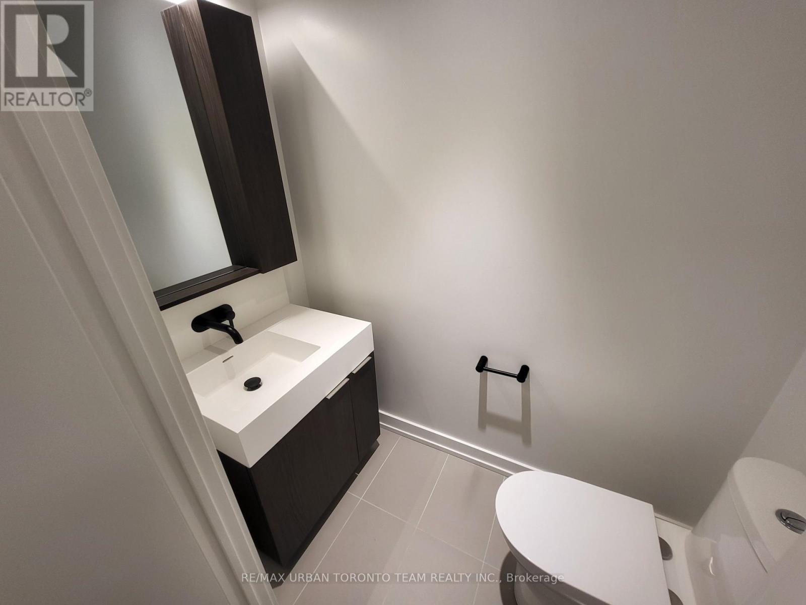 Th123 - 117 Broadway Avenue, Toronto (Mount Pleasant West), Ontario  M4P 1V3 - Photo 9 - C13702742