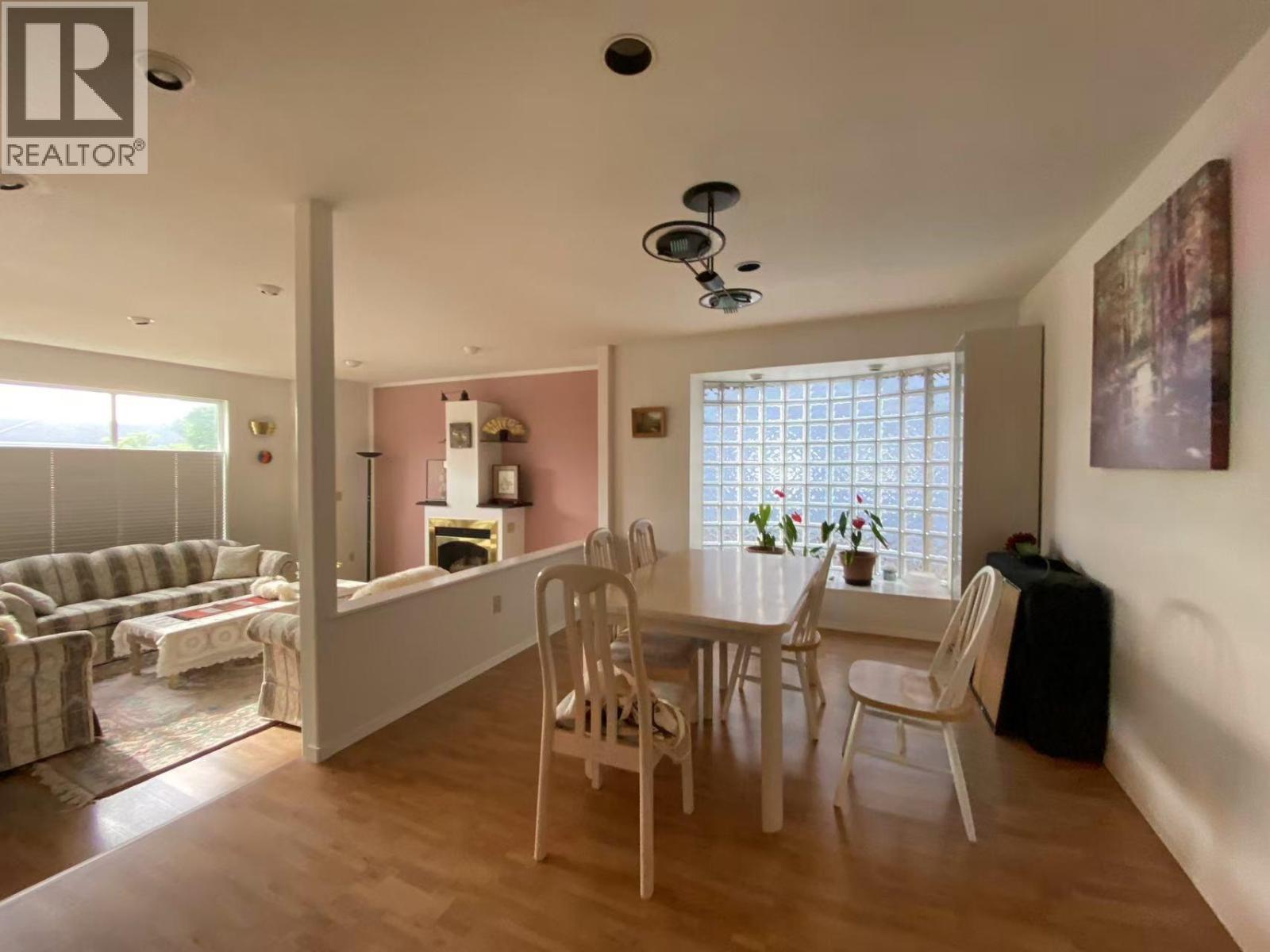 6990 Willingdon Avenue, Burnaby, British Columbia  V5J 3R2 - Photo 2 - R3157970