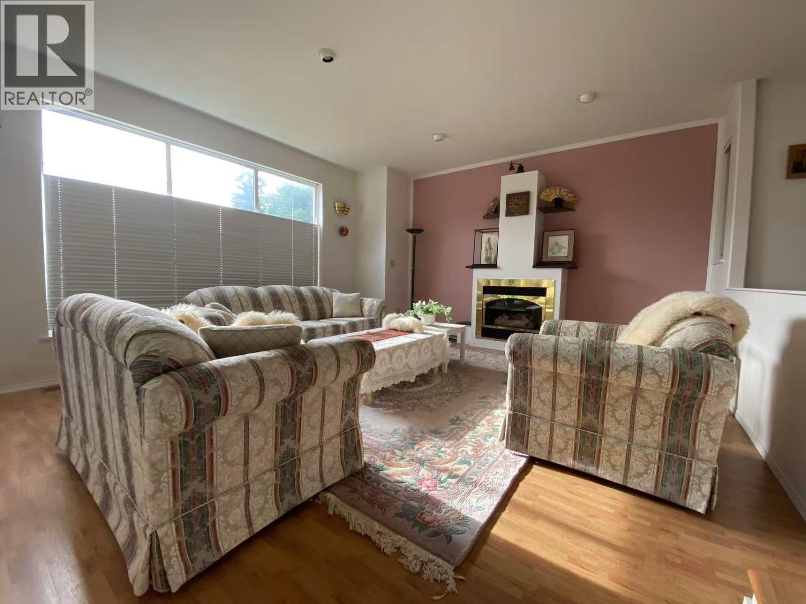 6990 Willingdon Avenue, Burnaby, British Columbia  V5J 3R2 - Photo 4 - R3157970