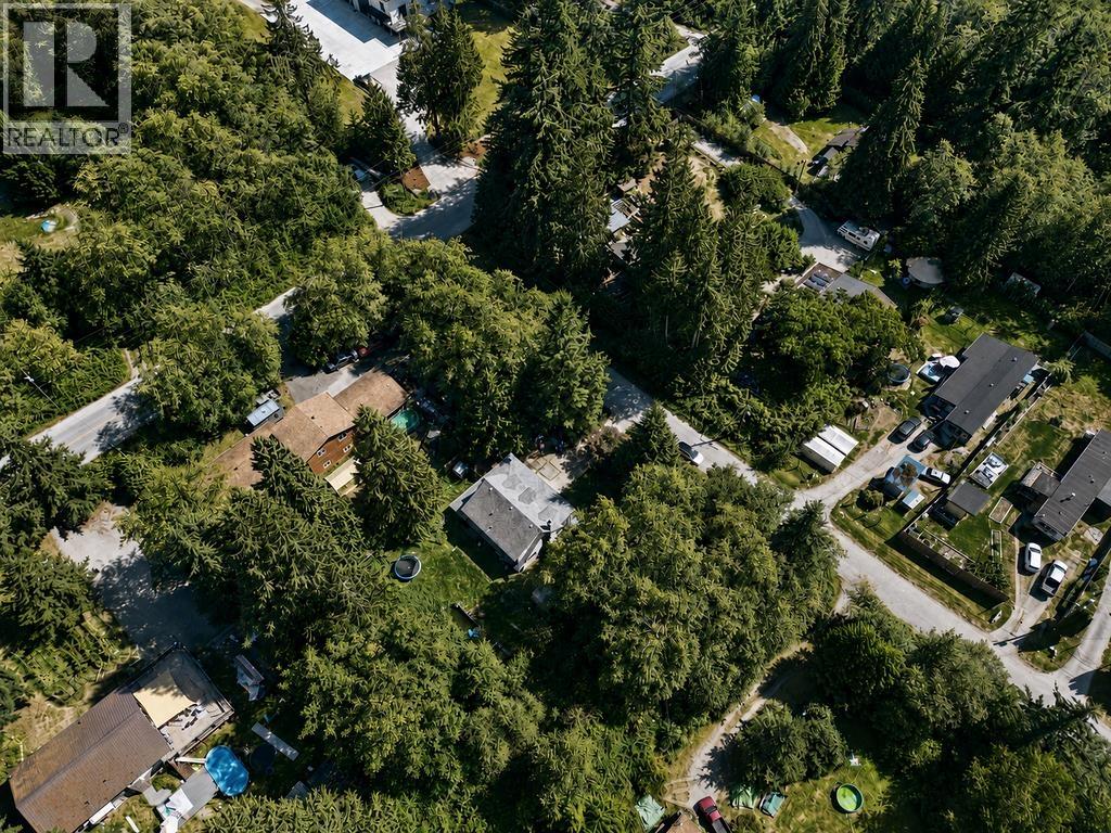 1304 Kearton Road, Gibsons, British Columbia  V0N 1V4 - Photo 28 - R3157971