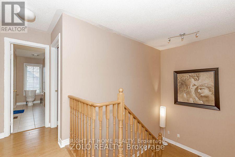 30 Tatra Crescent, Brampton, Ontario L6Y 0K6 - Photo 11 - W13702744