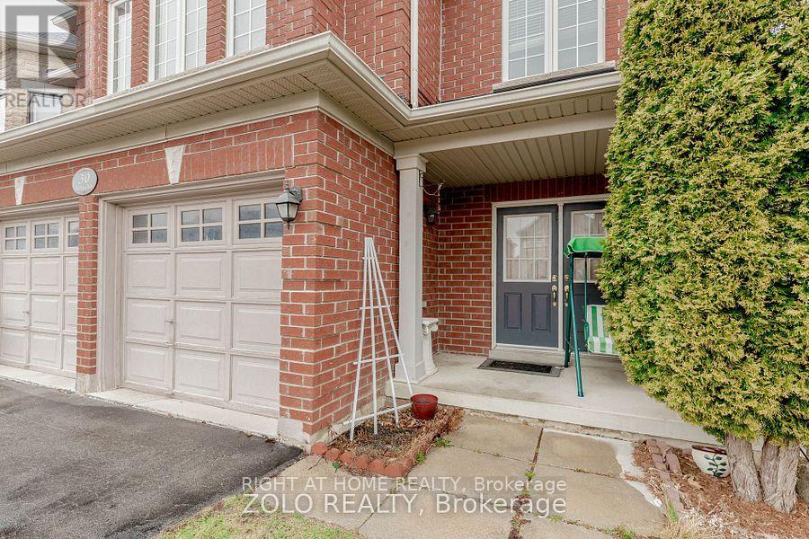 30 Tatra Crescent, Brampton, Ontario L6Y 0K6 - Photo 2 - W13702744
