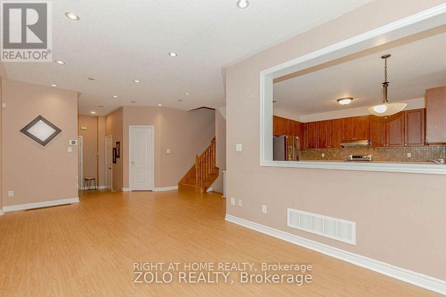 30 Tatra Crescent, Brampton, Ontario L6Y 0K6 - Photo 7 - W13702744