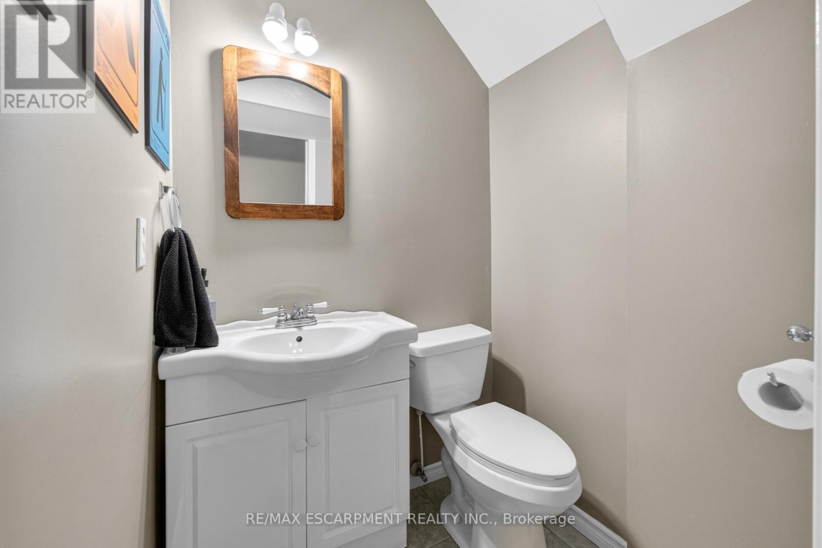 31 - 23 Watsons Lane, Hamilton, Ontario L9H 5G9 - Photo 30 - X13702754