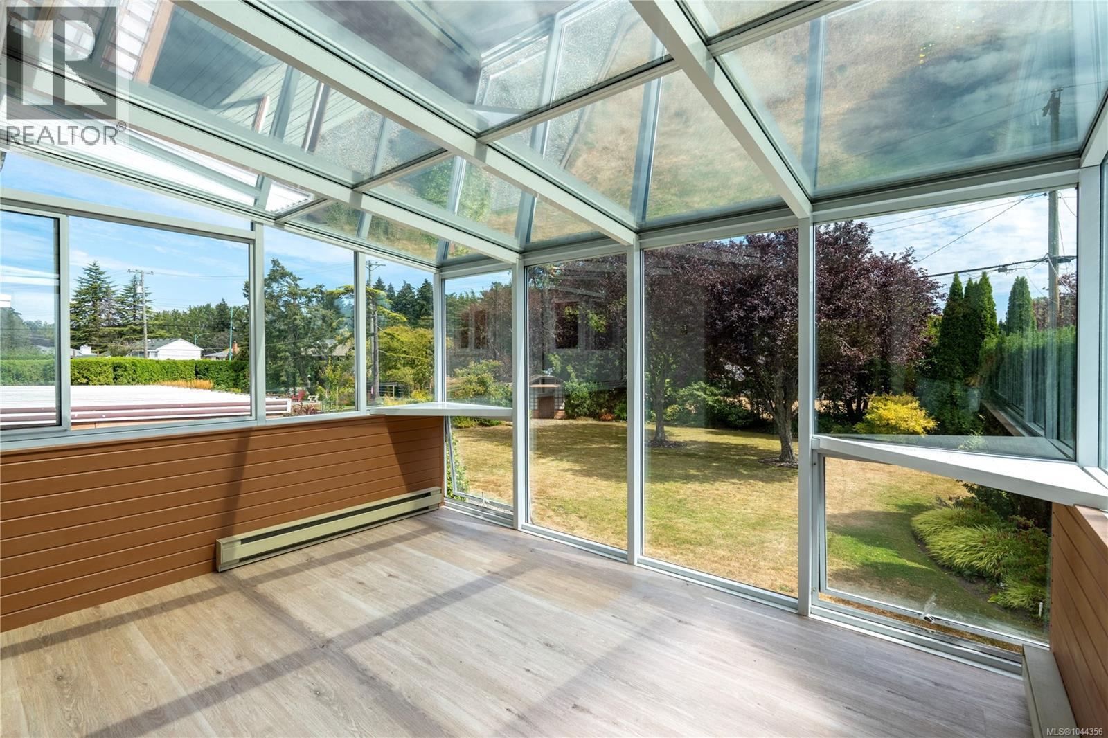 3493 Cardiff Pl, Oak Bay, British Columbia  V8P 4Y9 - Photo 15 - 1044356
