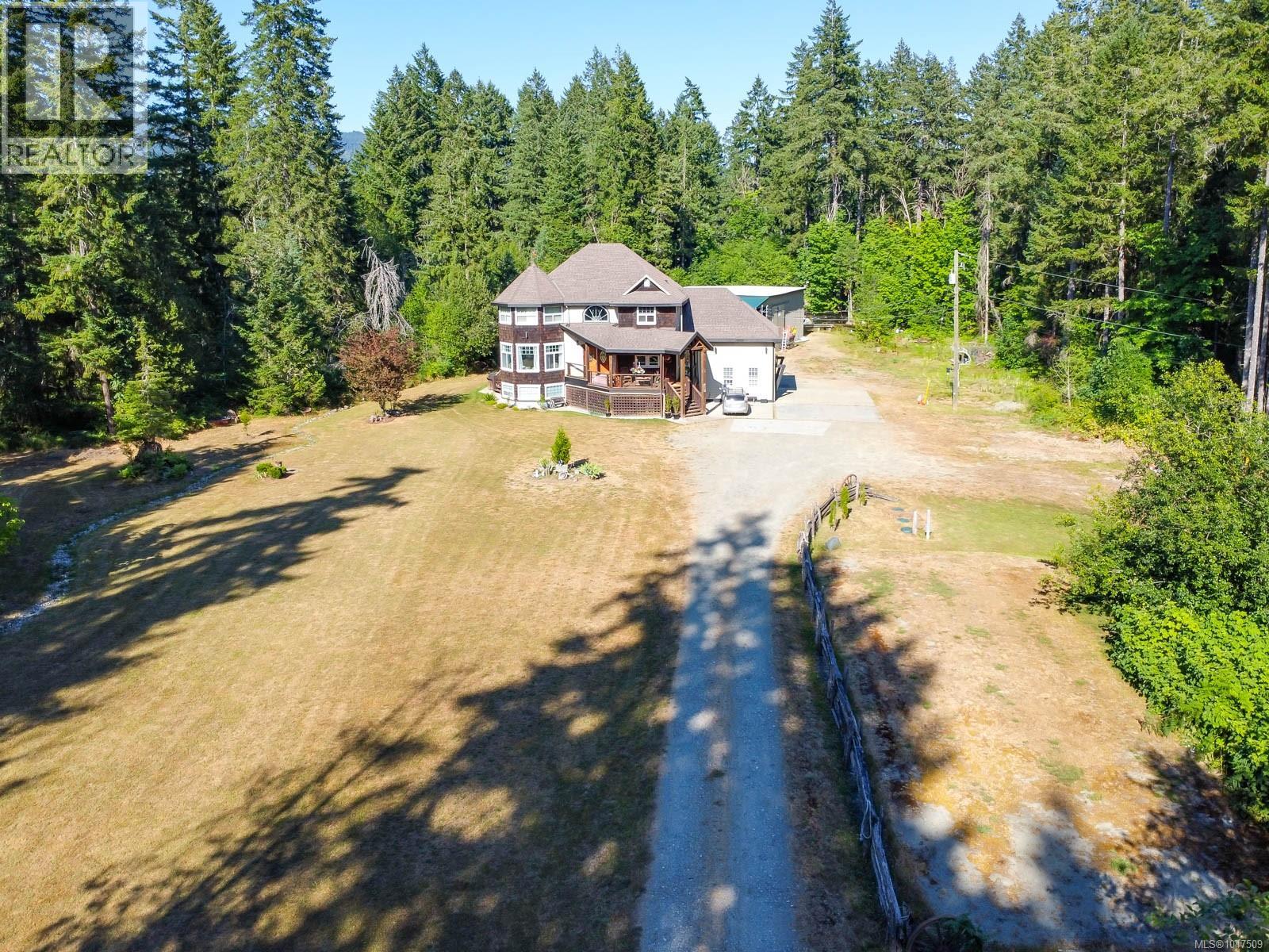 6091 Beaver Creek Rd, Port Alberni, British Columbia  V9Y 8X4 - Photo 2 - 1047509