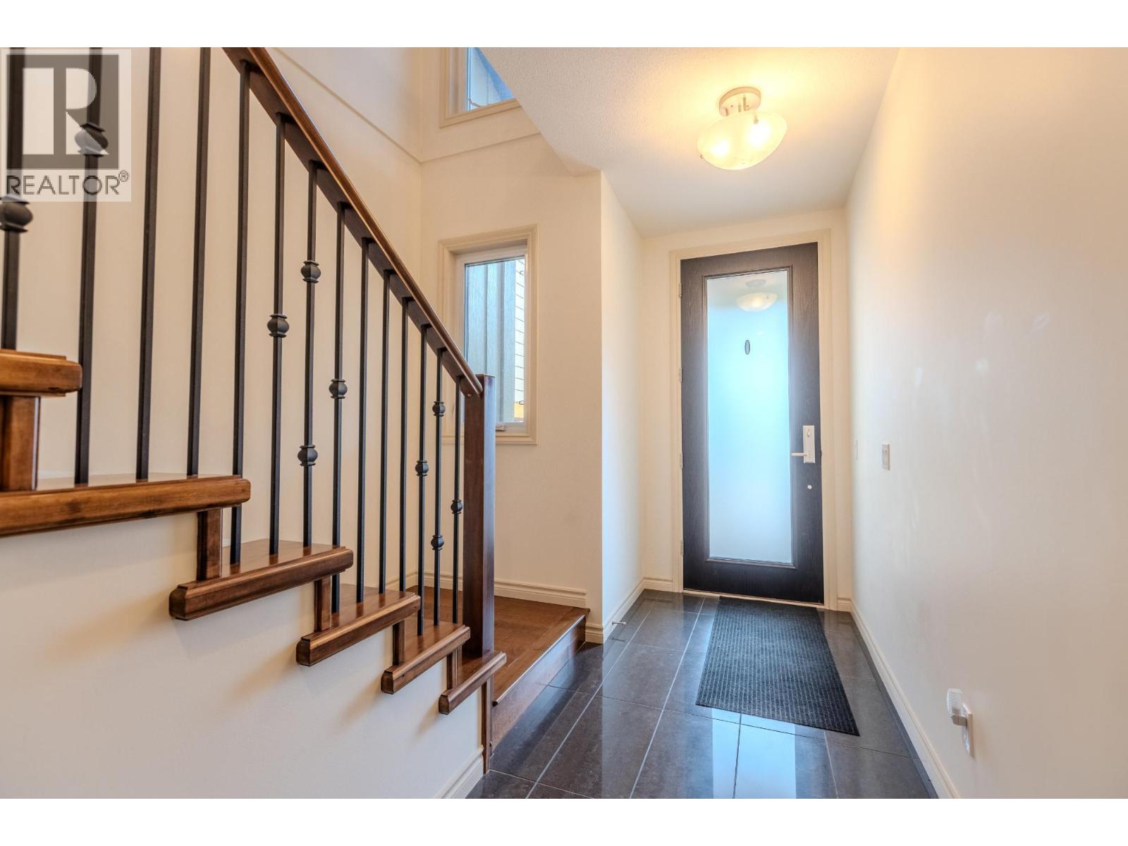 1542 Golf Ridge Drive, Kamloops, British Columbia  V2H 0A5 - Photo 8 - 10398497