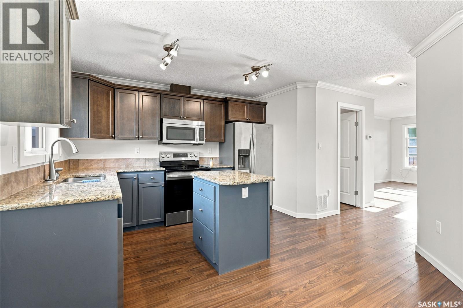 312 810 Hampton Circle, Saskatoon, Saskatchewan  S7R 0K2 - Photo 5 - SK046311