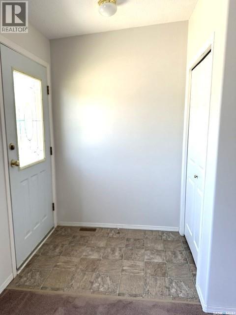 406 8th Avenue, Kipling, Saskatchewan  S0G 0S0 - Photo 4 - SK046051