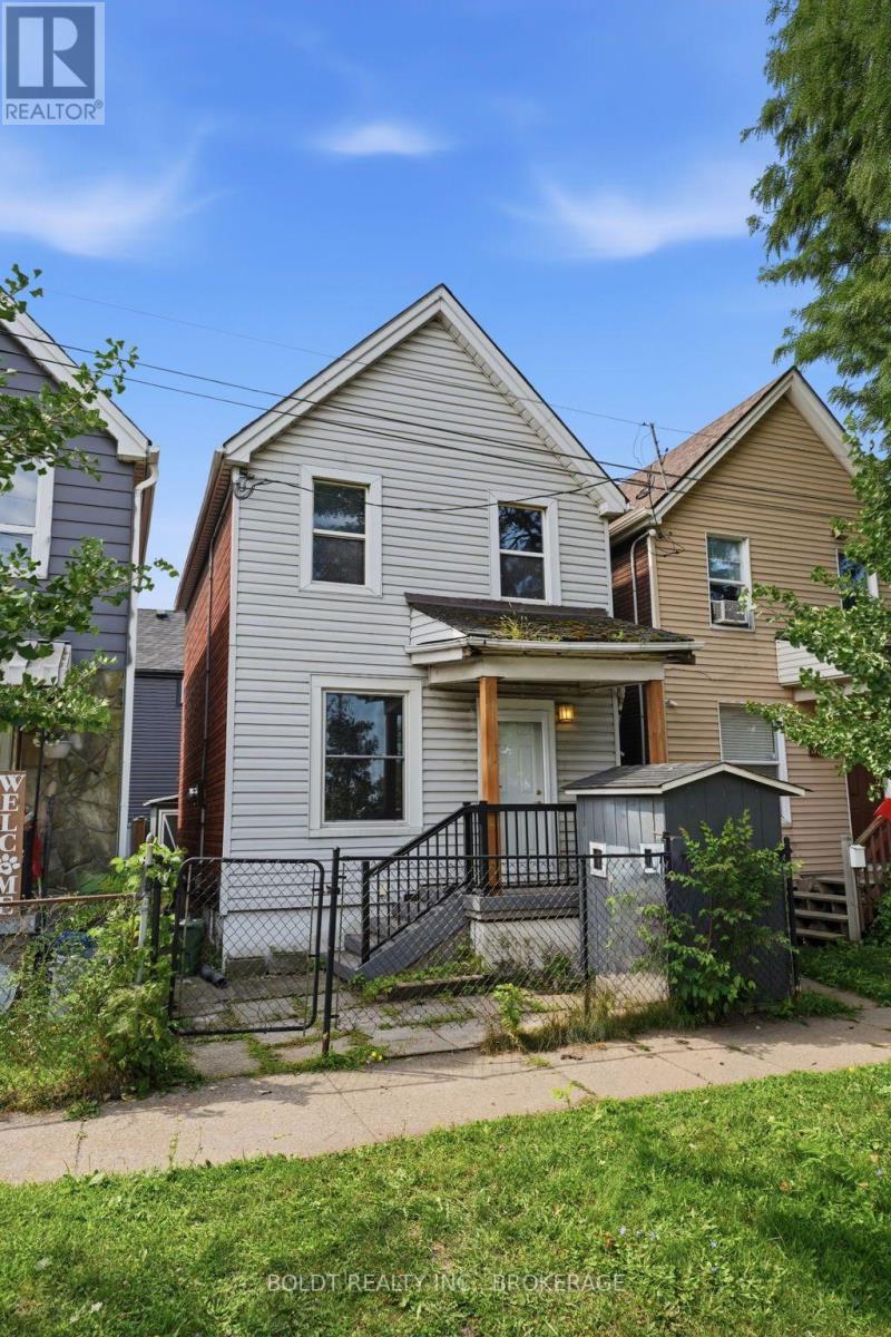 38 MARS AVENUE, Hamilton, Ontario