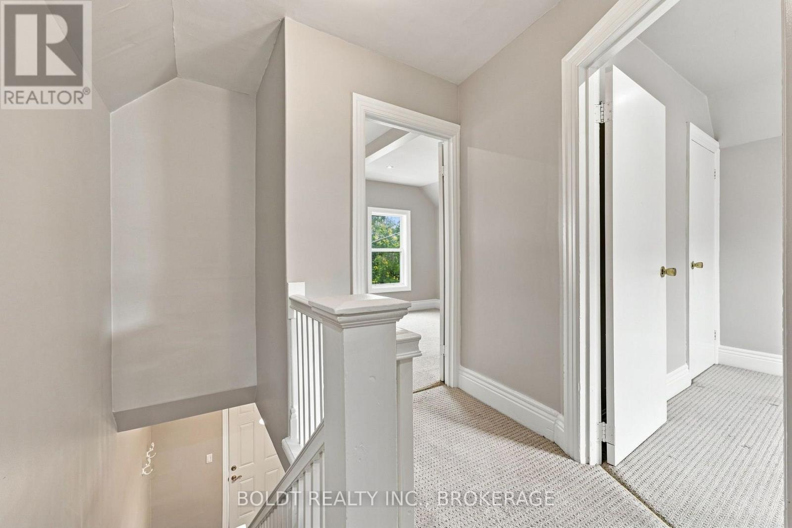 38 Mars Avenue, Hamilton, Ontario  L8L 3V8 - Photo 16 - X13702772