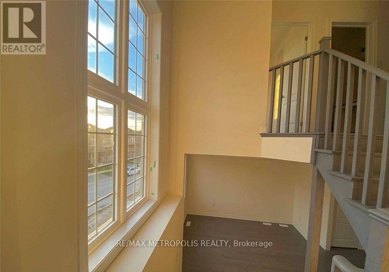 31 Allegro Drive, Brampton, Ontario  L6Y 6J9 - Photo 2 - W13702790