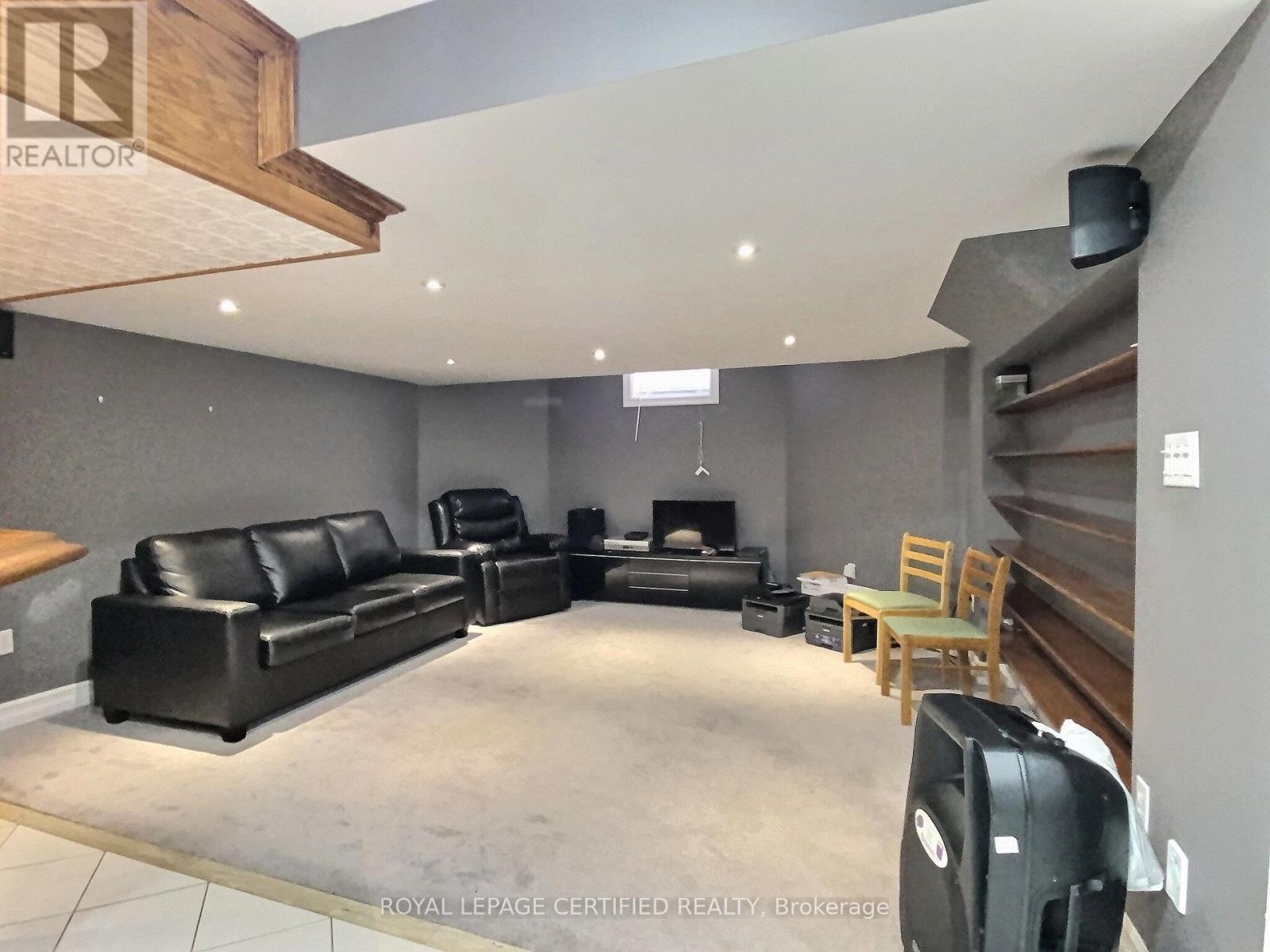 3845 Brinwood Gate W, Mississauga, Ontario  L5M 7H3 - Photo 11 - W13702794