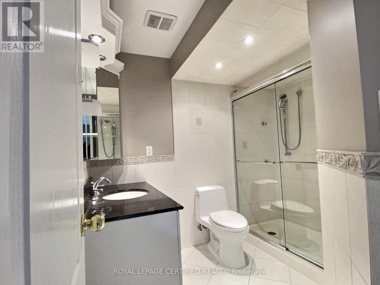 3845 Brinwood Gate W, Mississauga, Ontario  L5M 7H3 - Photo 17 - W13702794