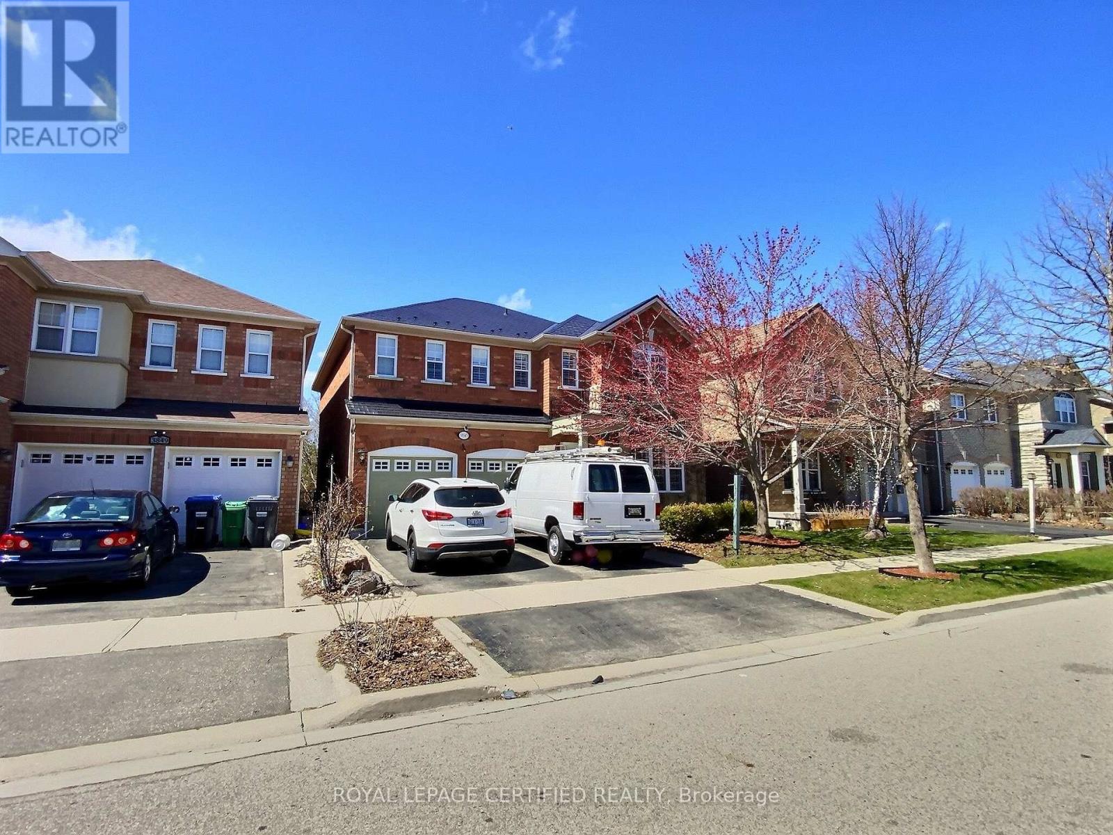 3845 Brinwood Gate W, Mississauga, Ontario  L5M 7H3 - Photo 2 - W13702794