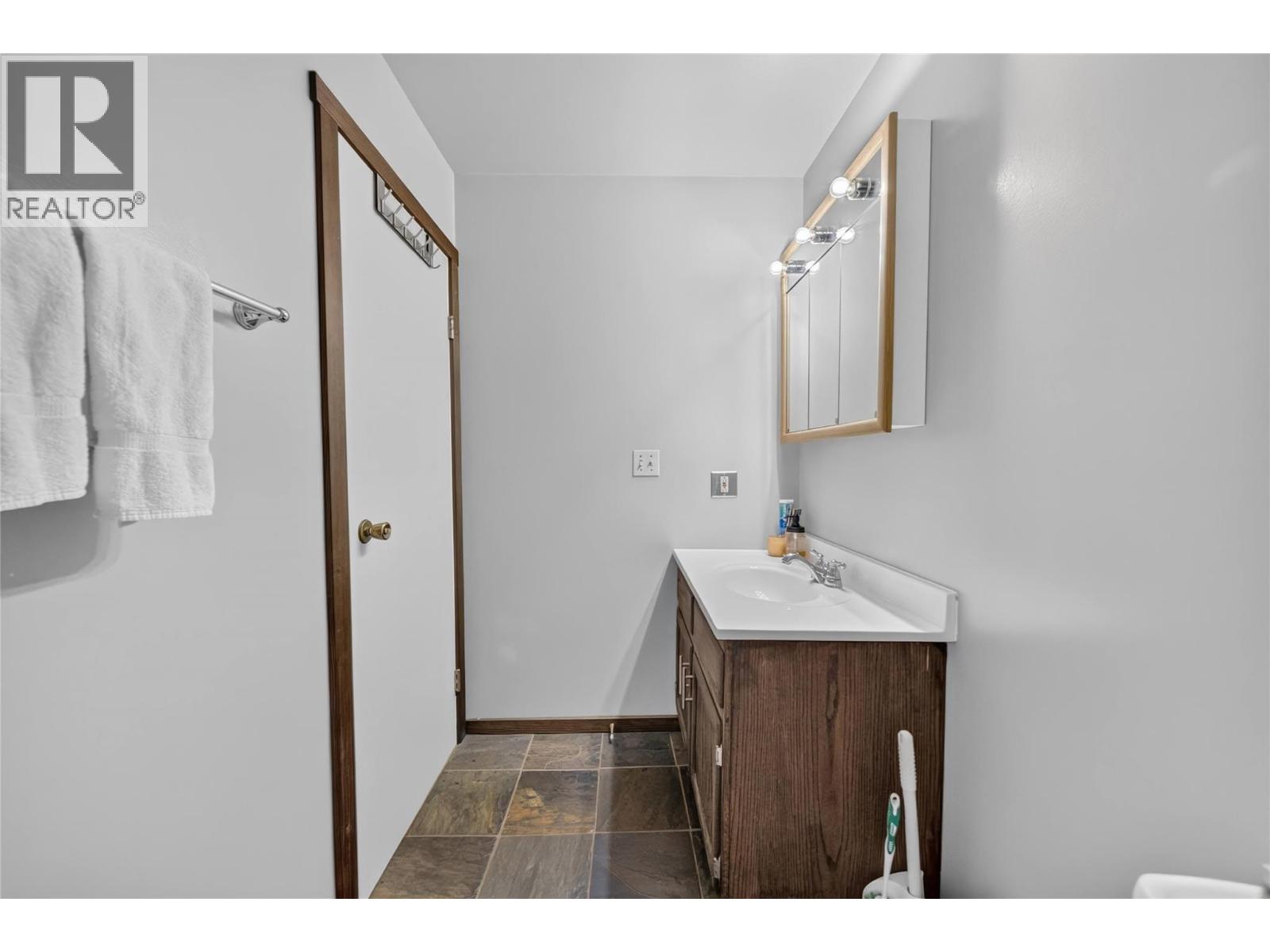 65 Cokato Road Unit# 301, Fernie, British Columbia  V0B 1M4 - Photo 25 - 10397538