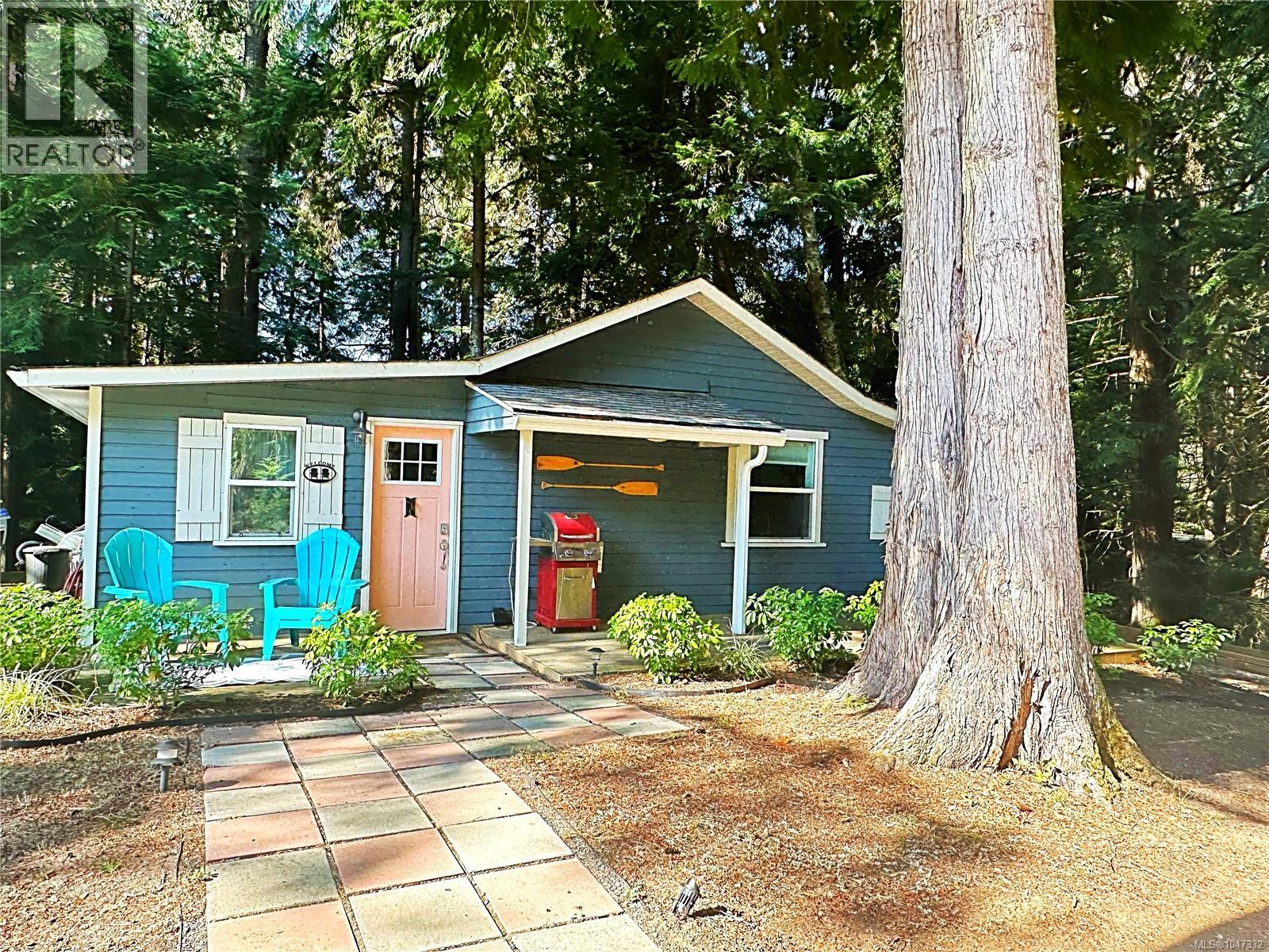 324 Chester Rd, Qualicum Beach, British Columbia  V9K 1B9 - Photo 2 - 1047332