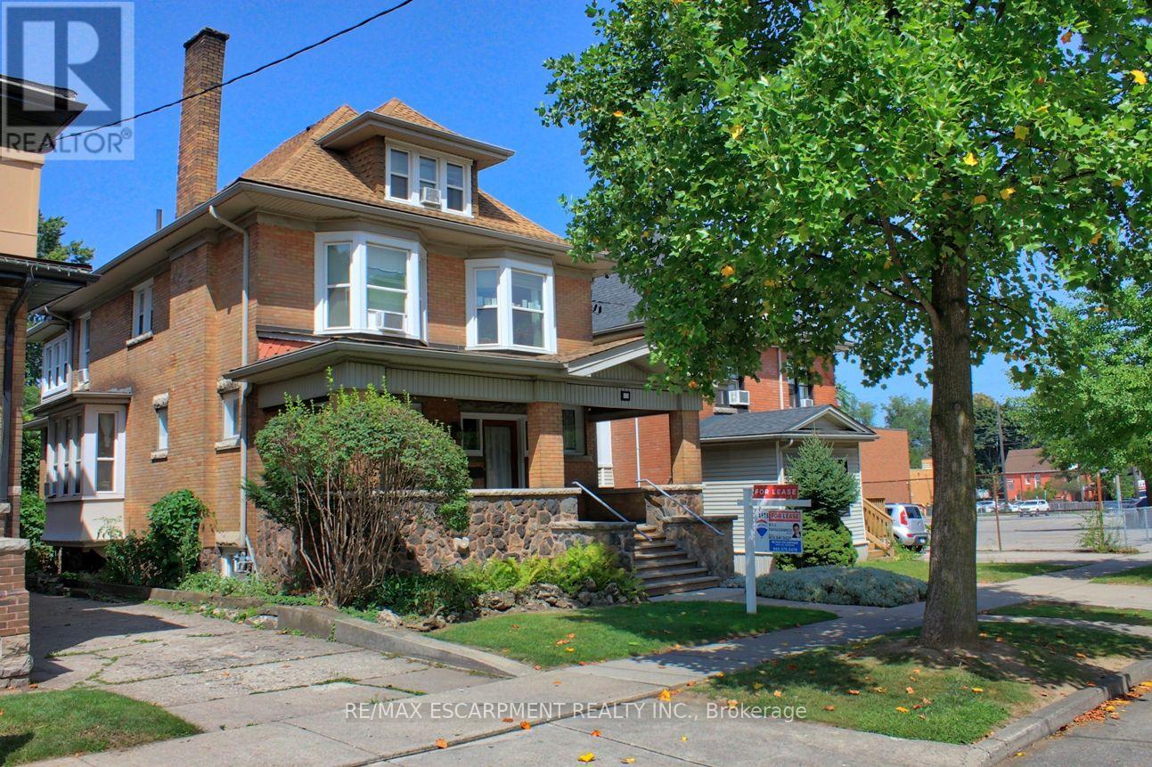 22 Blake Street, Hamilton, Ontario  L8M 2S5 - Photo 2 - X13702812