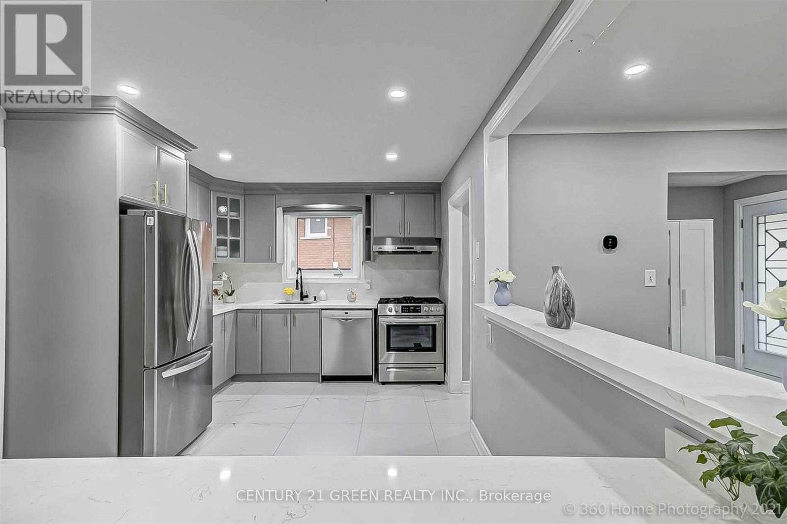 Main - 33 Garvey Crescent, Hamilton, Ontario  L8K 3W9 - Photo 8 - X13702828