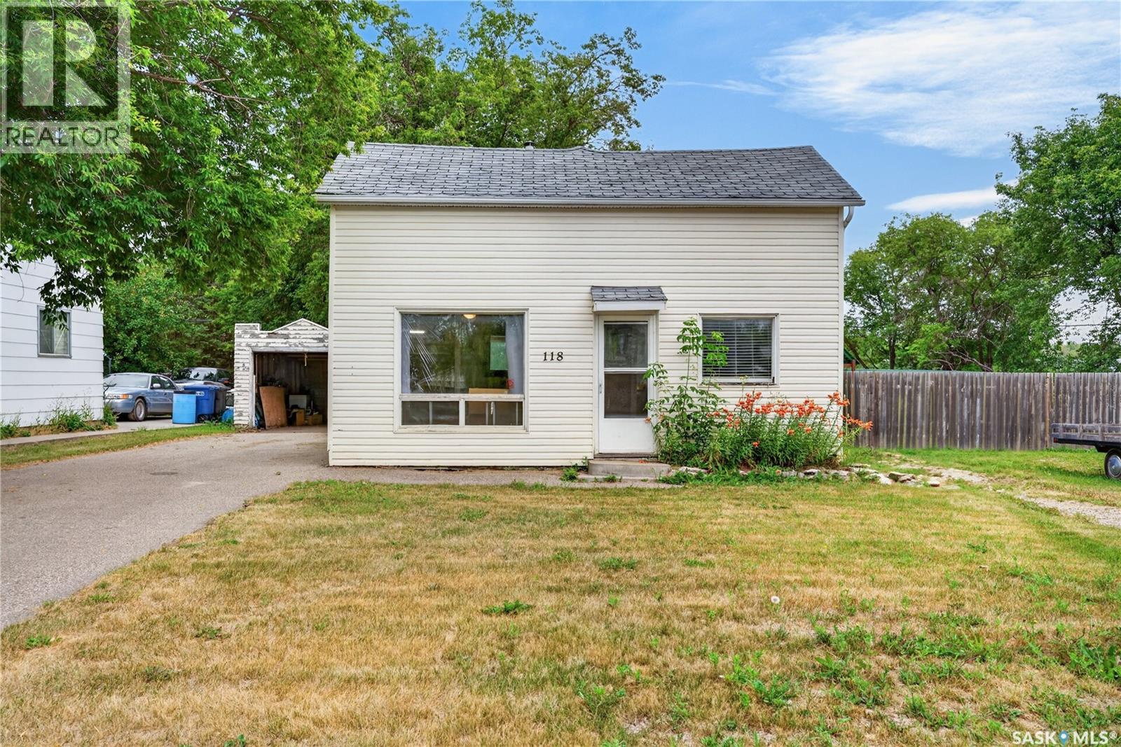 118 9th Street, Humboldt, Saskatchewan  S0K 2A0 - Photo 2 - SK046253