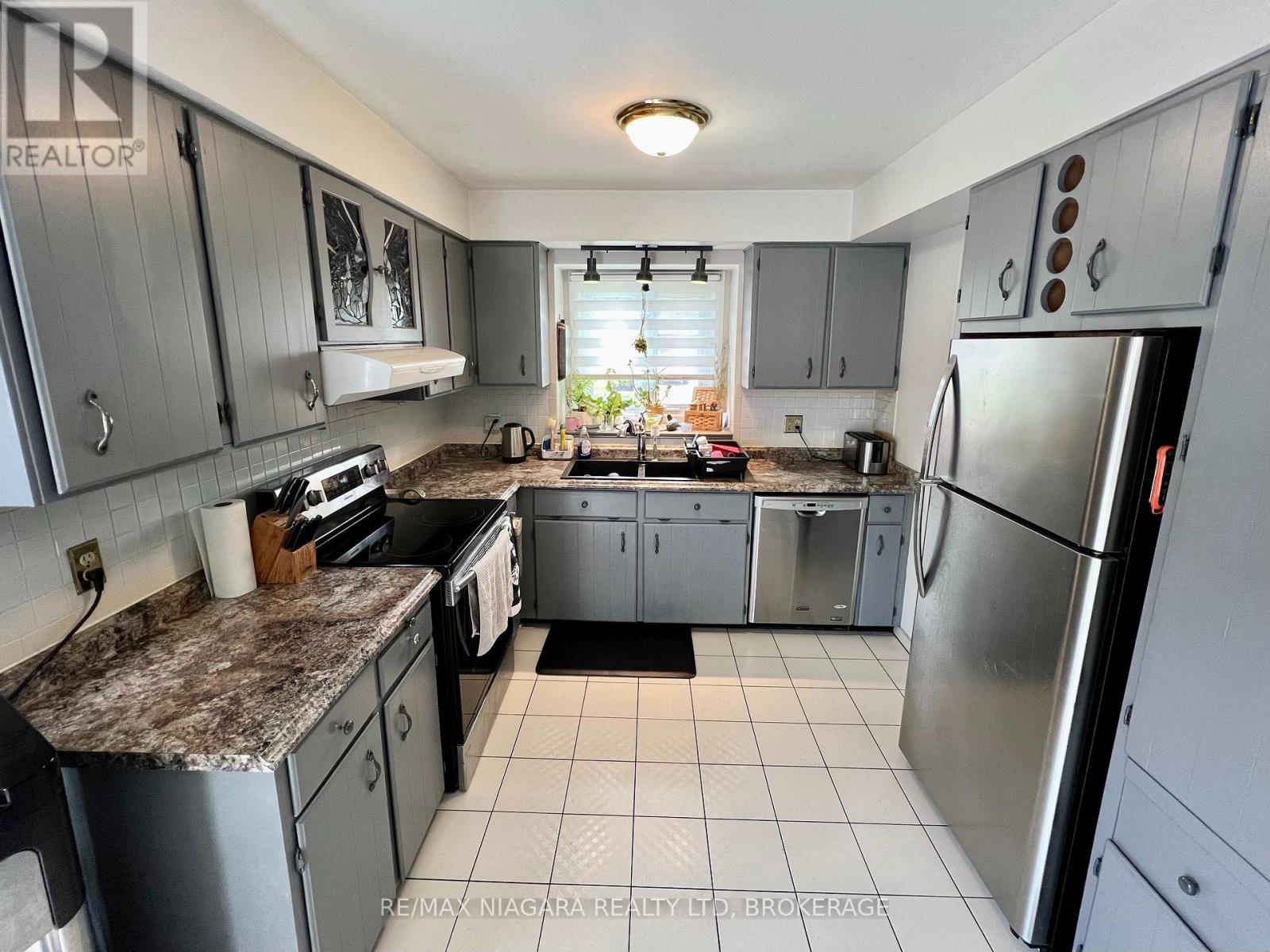 6196 Kirkland Drive, Niagara Falls, Ontario  L2H 2A6 - Photo 19 - X13691292
