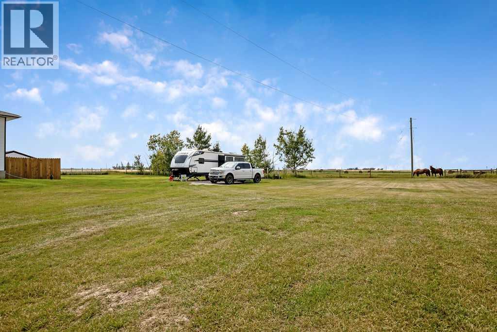 115 5 St, Rural Rocky View County, Alberta  T1Z 0T6 - Photo 47 - A2338251