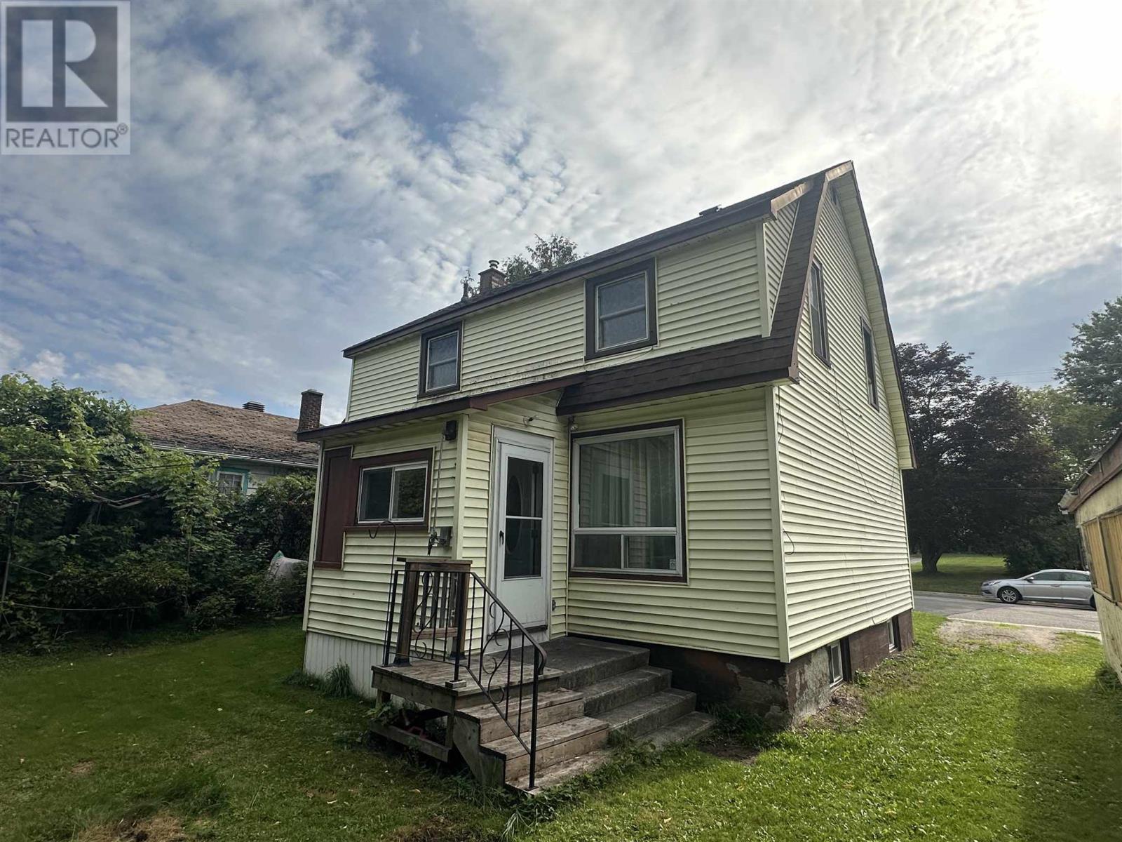 515 Morin St, Sault Ste. Marie, Ontario  P6C 3G1 - Photo 3 - SM262258