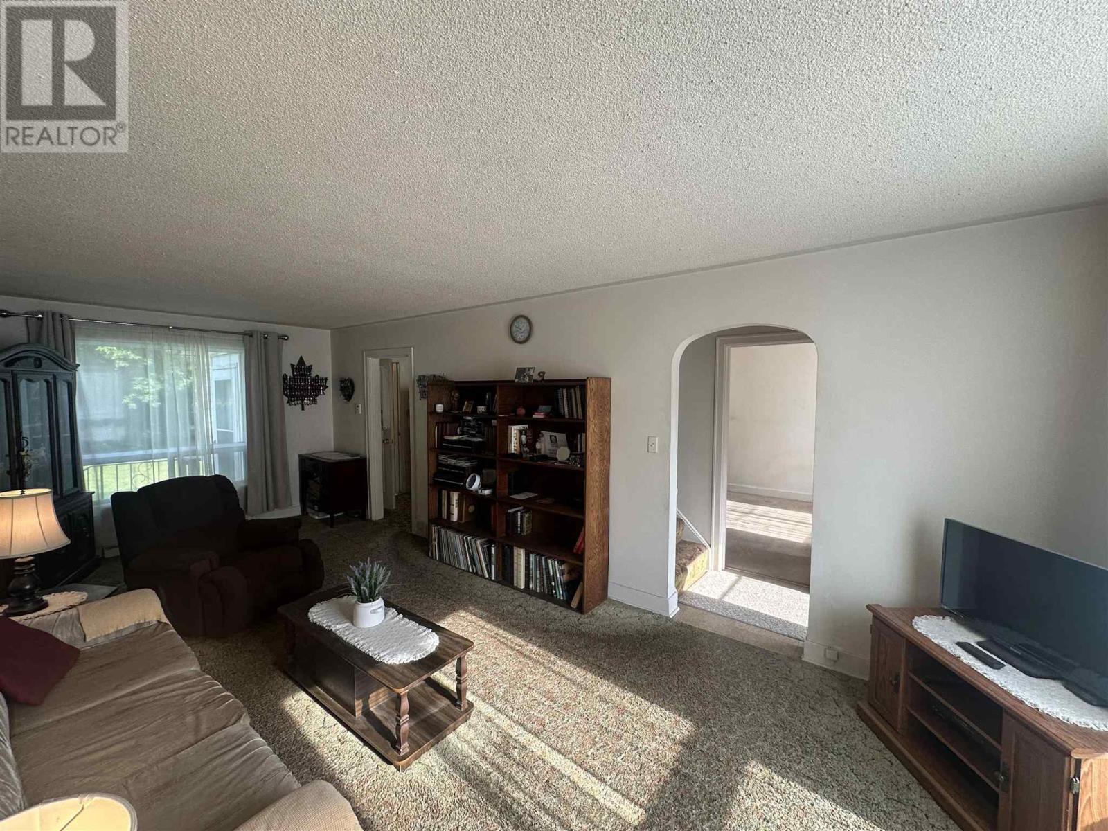 515 Morin St, Sault Ste. Marie, Ontario  P6C 3G1 - Photo 6 - SM262258