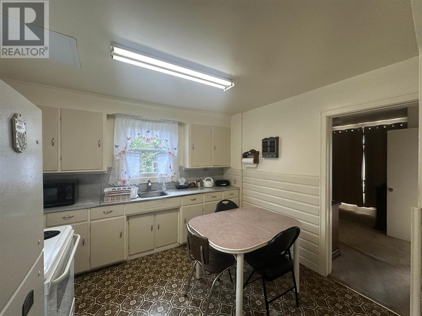 515 Morin St, Sault Ste. Marie, Ontario  P6C 3G1 - Photo 9 - SM262258