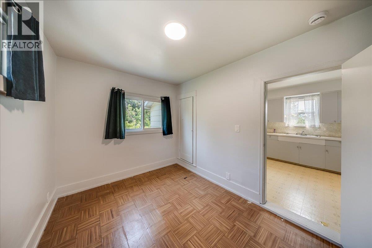 795 Binns Street, Trail, British Columbia  V1R 3G6 - Photo 13 - 10398503